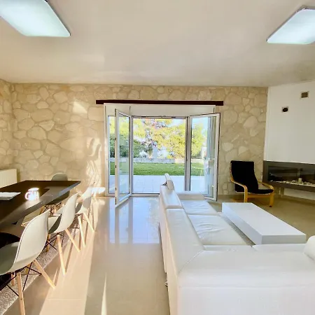 Villa Nonzmd